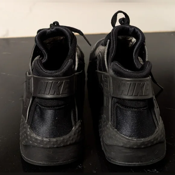 Nike Big Kids' Huarache Run Triple Black Sneakers Size 7Y MSRP $110 - Picture 6 of 12